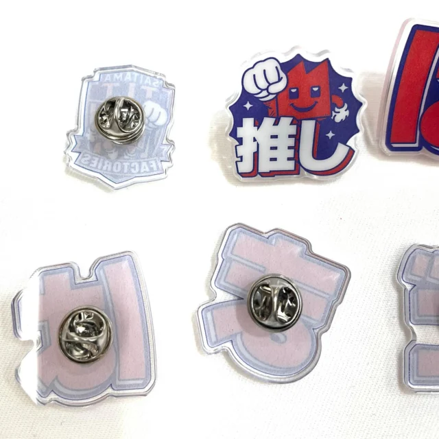 個人的にピンズが好きなのですが、アクリルでピンズというのも手軽に作れて良い感じです✨

#アクリル #ピンズ #TLT